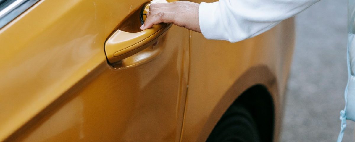 How to Choose the Best Taxi Services in Udaipur: A Complete Guide for Comfortable and Stress Free Travel