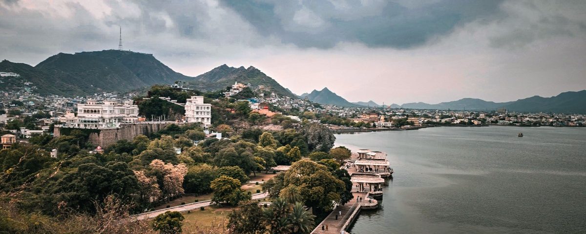 Discover Hill Stations with Mount Abu Tours and Taxi Services