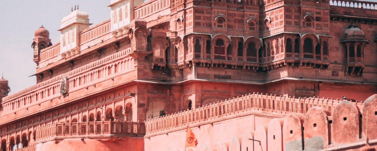 Discover the Red City with Bikaner Tours and Taxi Services