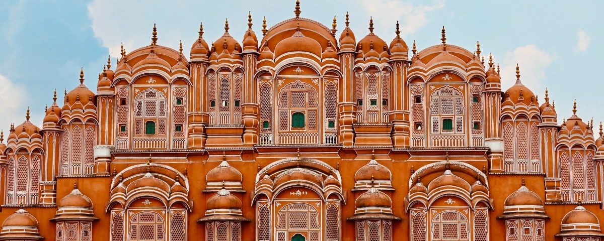 Discovering the Pink City with Jaipur Tours and Taxi Services